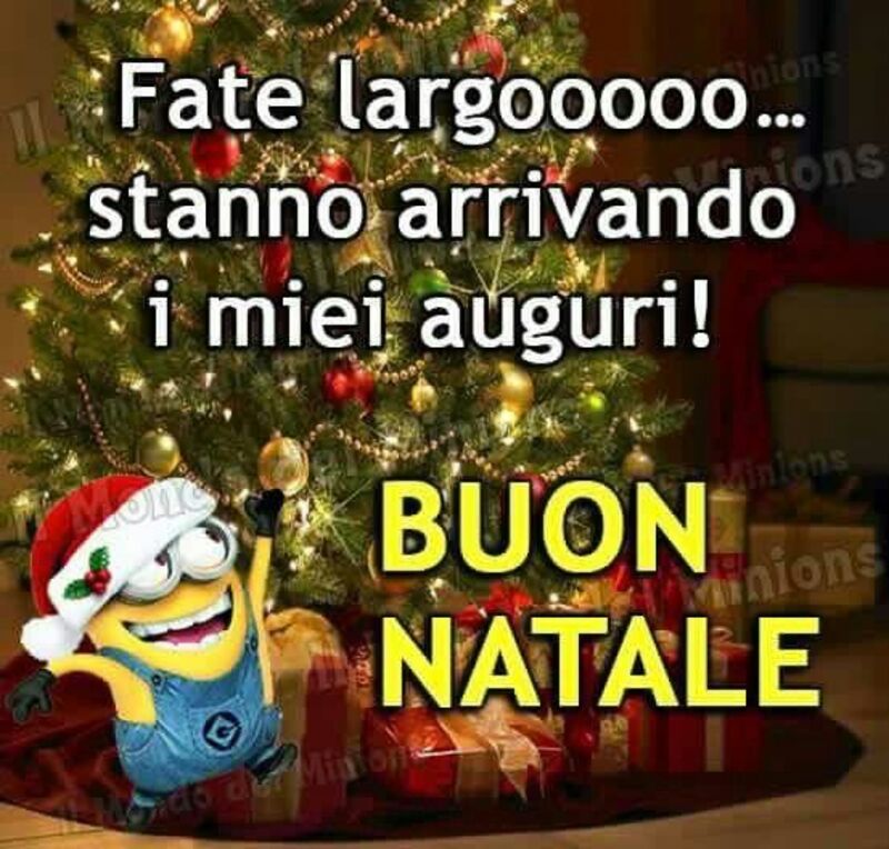 Fate largoooo...stanno arrivando i miei auguri! Buon Natale